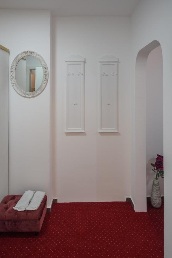 Ultracentral Luxury Apartment Cluj-Napoca Eksteriør bilde