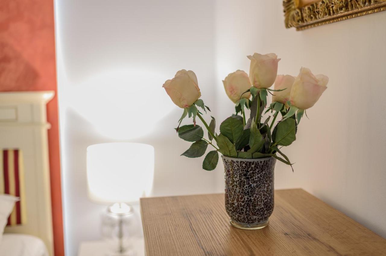 Ultracentral Luxury Apartment Cluj-Napoca Eksteriør bilde