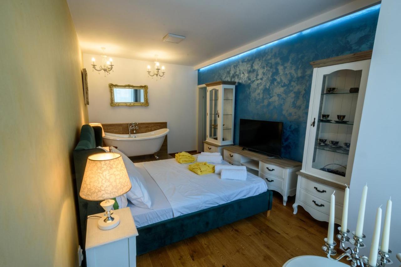 Ultracentral Luxury Apartment Cluj-Napoca Eksteriør bilde