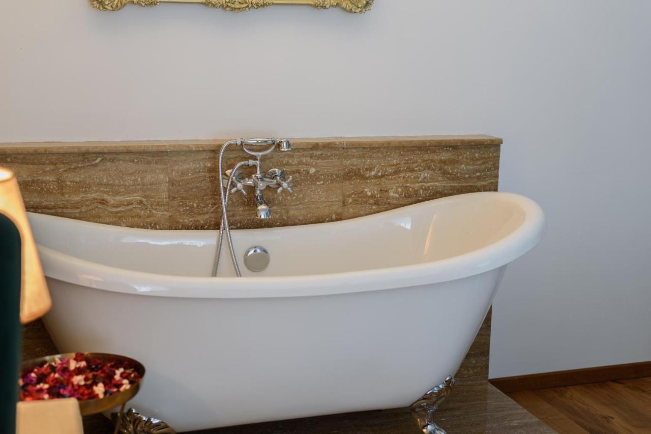Ultracentral Luxury Apartment Cluj-Napoca Eksteriør bilde