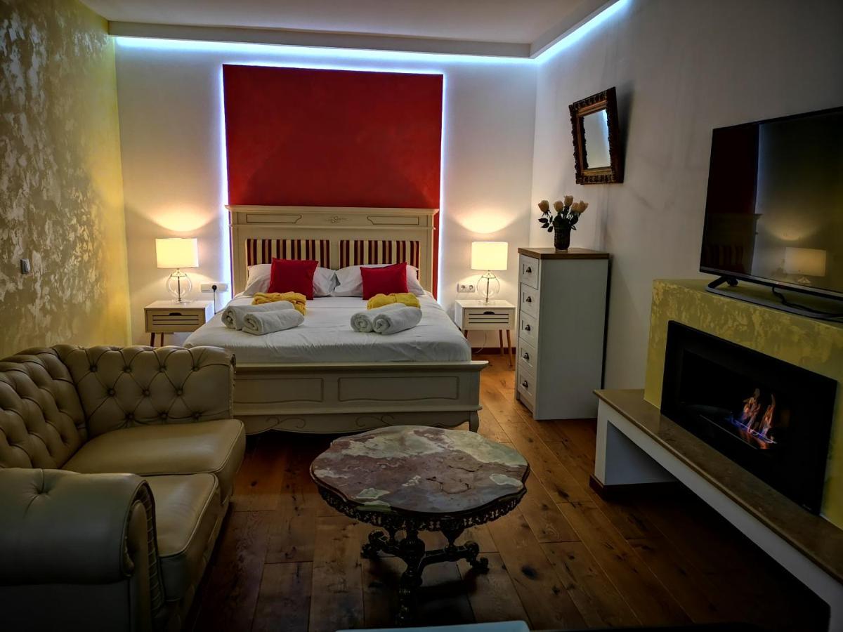 Ultracentral Luxury Apartment Cluj-Napoca Eksteriør bilde