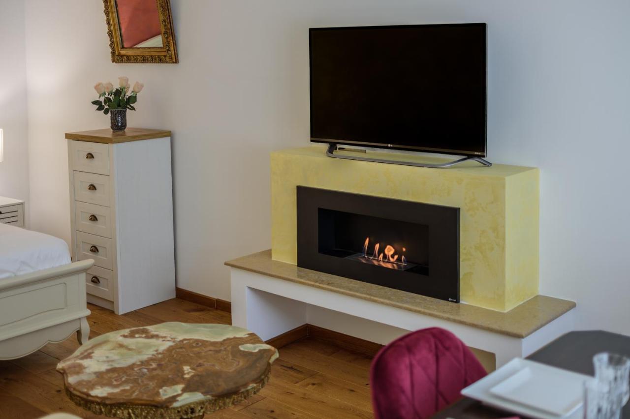 Ultracentral Luxury Apartment Cluj-Napoca Eksteriør bilde
